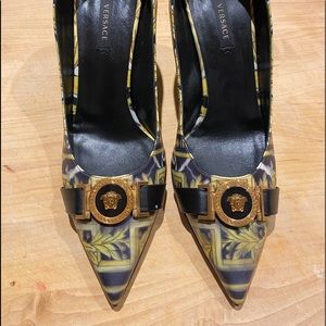 Versace pumps
